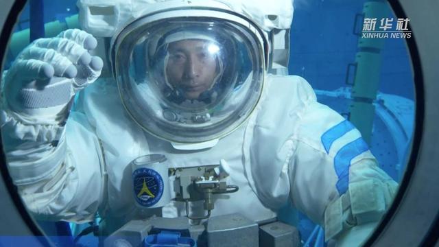 创意微视频｜中国空间站：神十五，再会！神十六，你好！