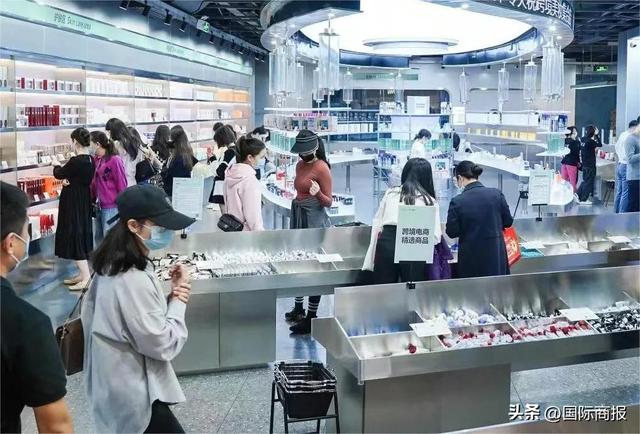 渝东北签约首个“保税展现+跨境电商”新零售项目