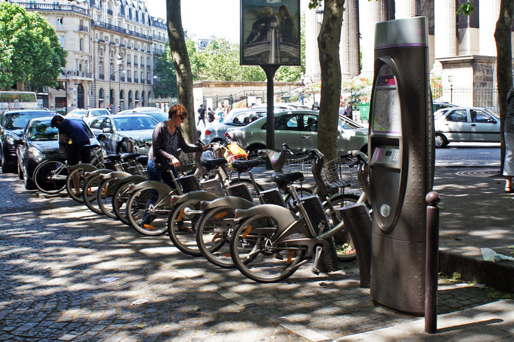 Vélib' bikesharing station, Paris