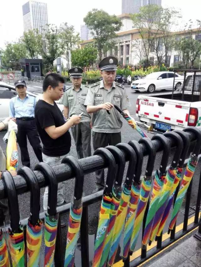 3万把共享雨伞7天全军覆没！企业鼓励用户带回家