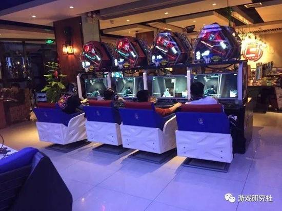 烂优化带来的意外红利：被“吃鸡”救活的网吧