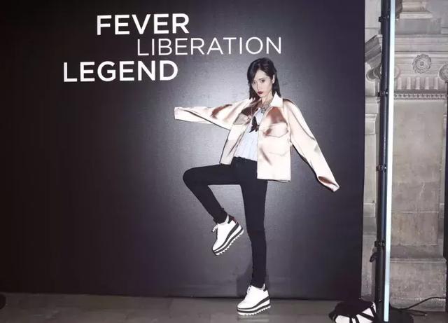 创业烧掉近2千万后，她如何借微信新风口逆袭月入千万？