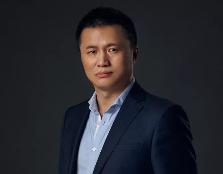 前妇科医生做短租，他说弃医触网15年，周鸿祎影响最大